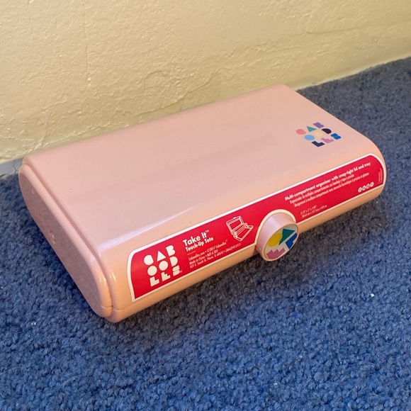 Caboodles Accessories - Caboodles light pink mini